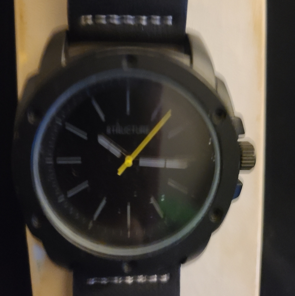 Structure mens watch new no tags leather all black - Picture 3 of 4